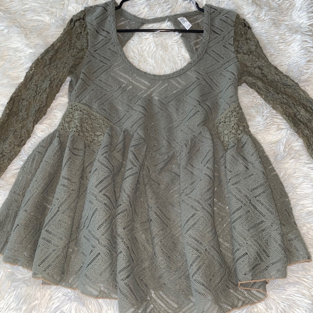 FREE PEOPLE lace peplum top